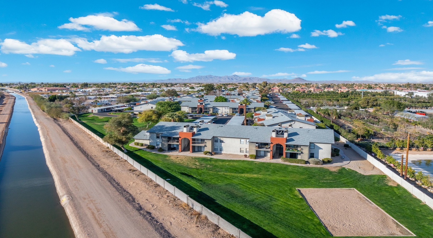 Reflections at red mountain_P12