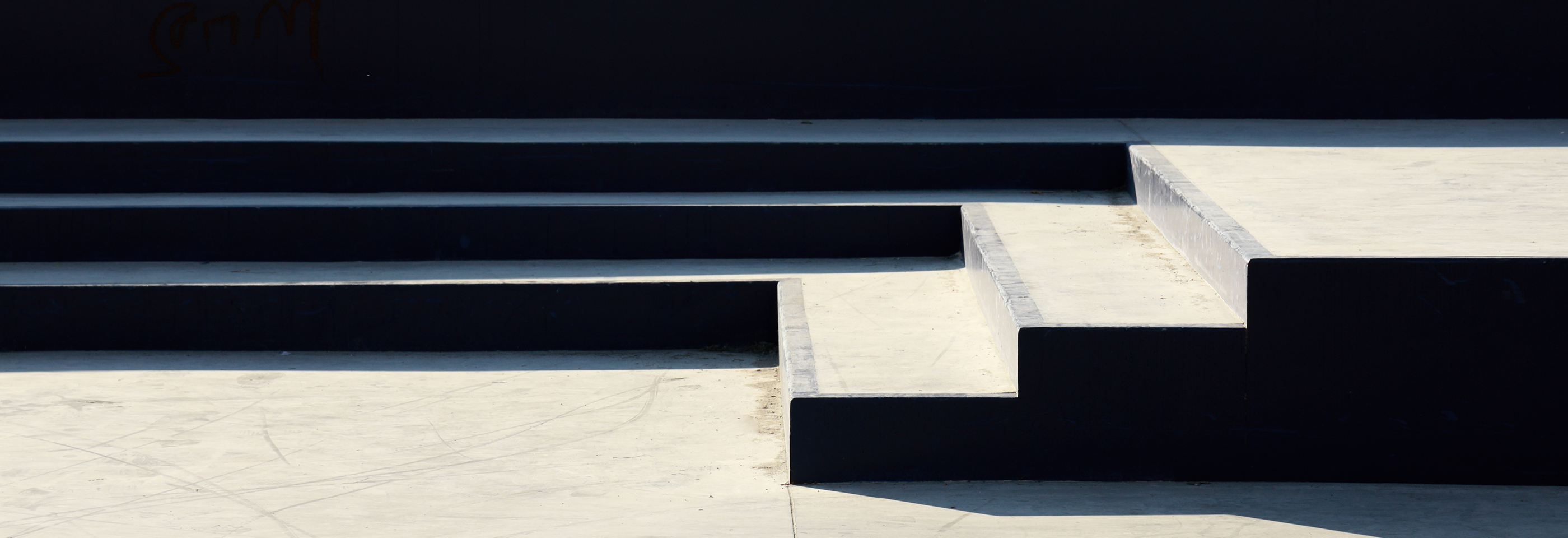 staying-invested-banner-light